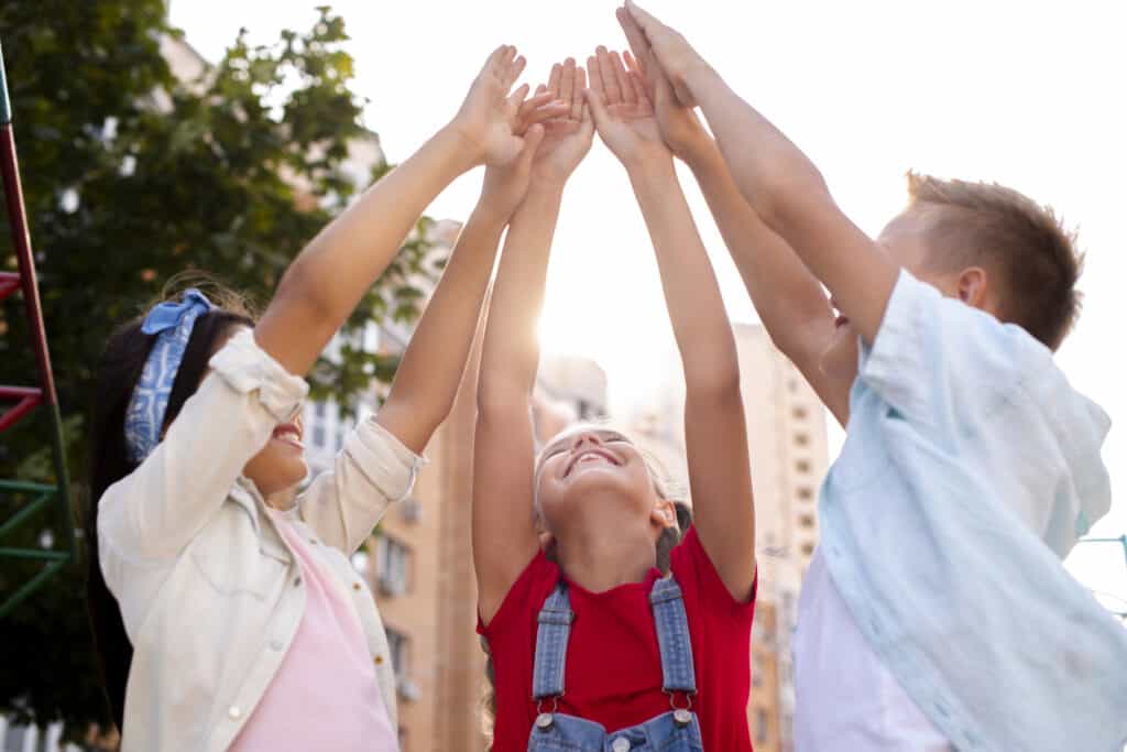 Como educar niños emocionalmente fuertes