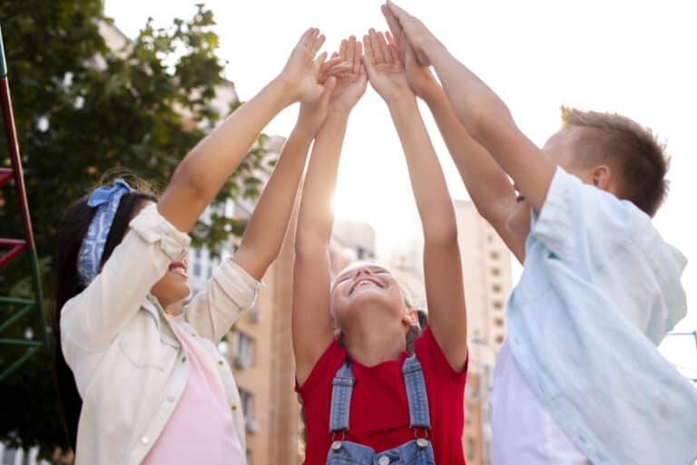 Como educar niños emocionalmente fuertes